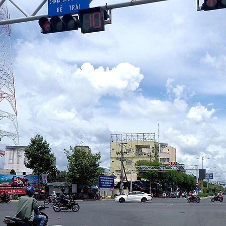 Khach San Anh Sang Hotel Кан То Екстериор снимка